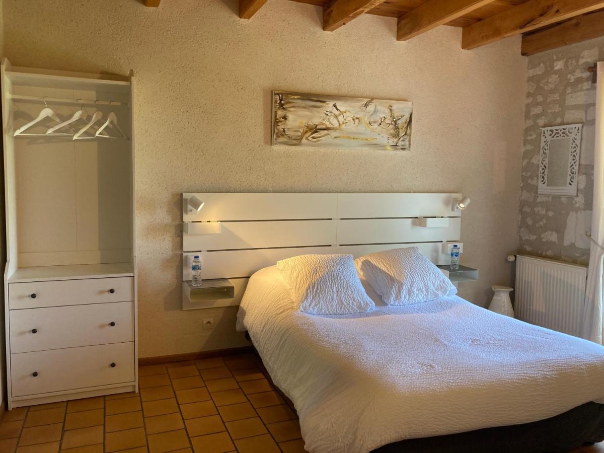 Logis Auberge De Crissay Exterior photo